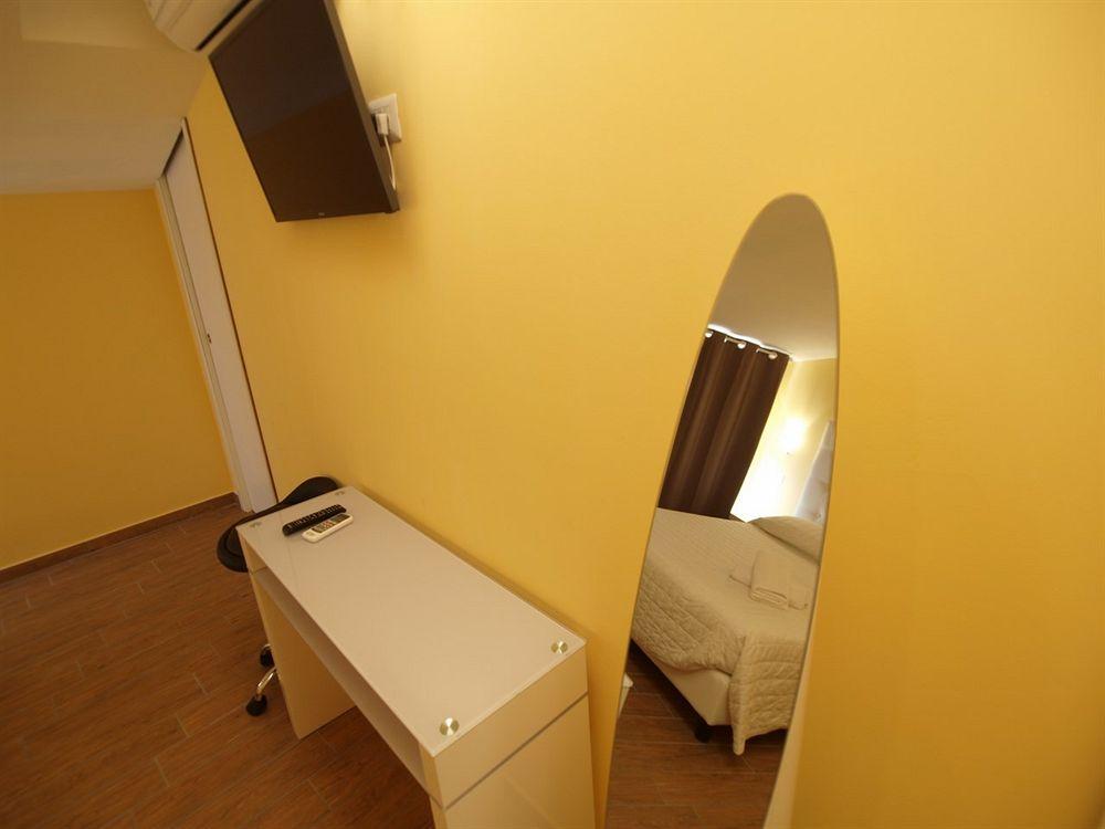Via Mameli 5 Hotel ซานเรโม ภายนอก รูปภาพ